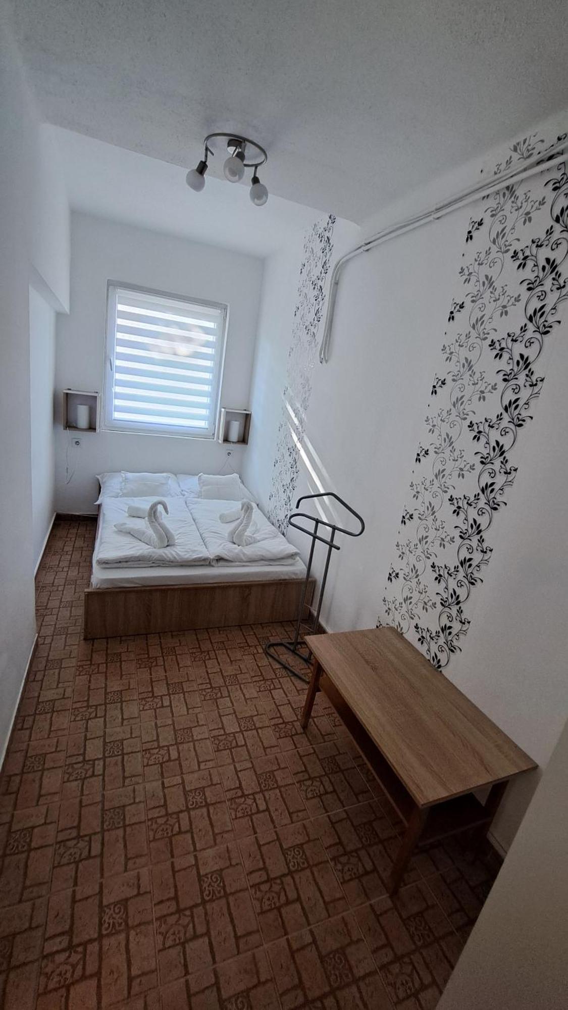 Marabella Apartmanok Hajdúszoboszló Exteriör bild