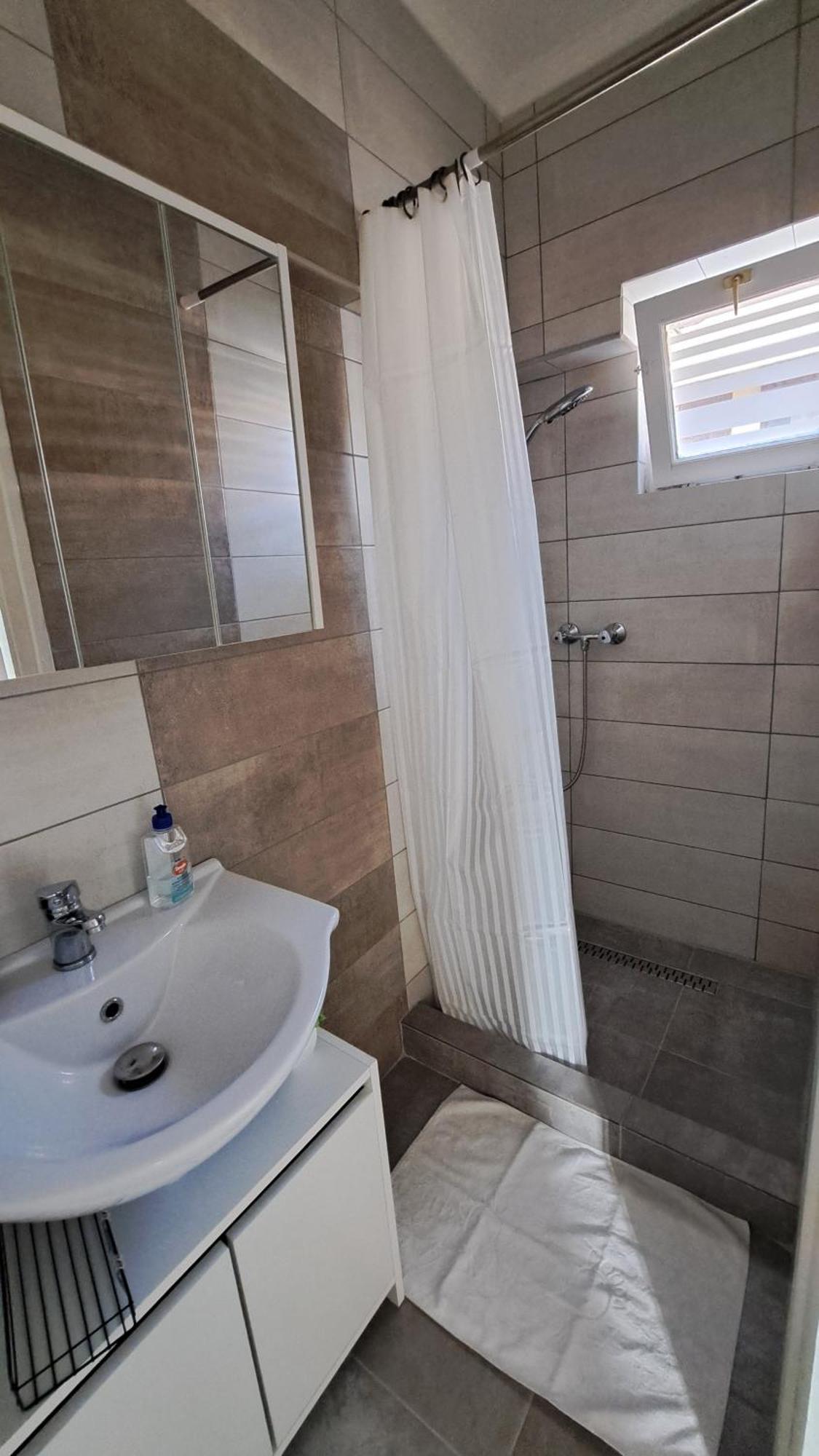 Marabella Apartmanok Hajdúszoboszló Exteriör bild